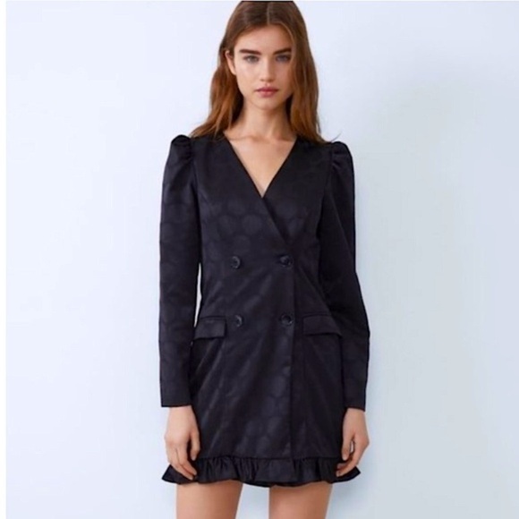 Zara Dresses & Skirts - ZARA BLACK JACQUARD MINI DRESS
